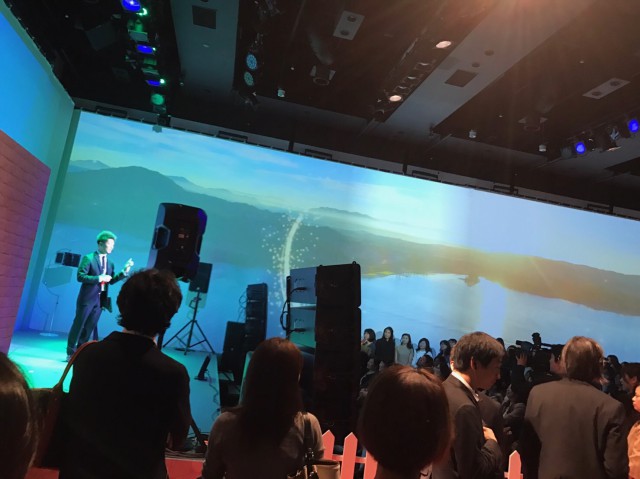 06d2bc8b-c1e7-4791-a969-601a0e11bc98